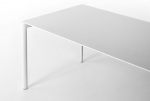 prosty minimalistyczny stół_rozkładany_Maki_kristalia-4